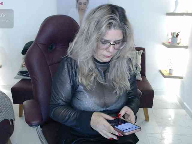 Miss-Diva1 webcam