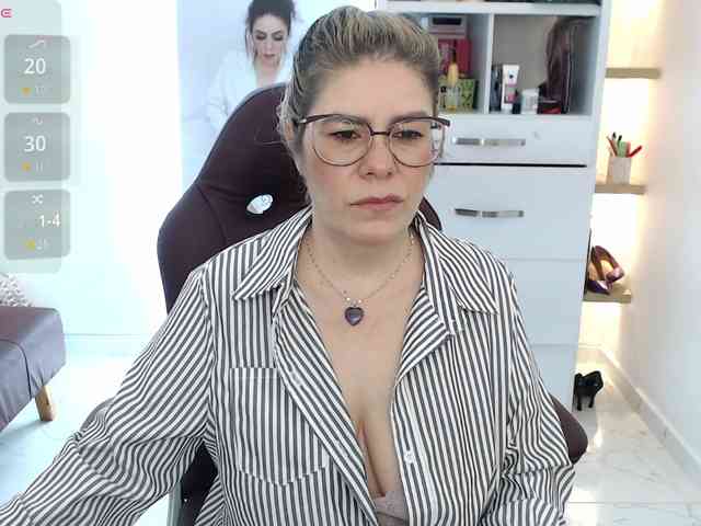 Miss-Diva1 webcam