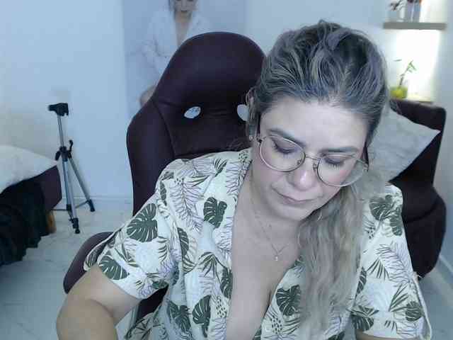 Miss-Diva1 webcam