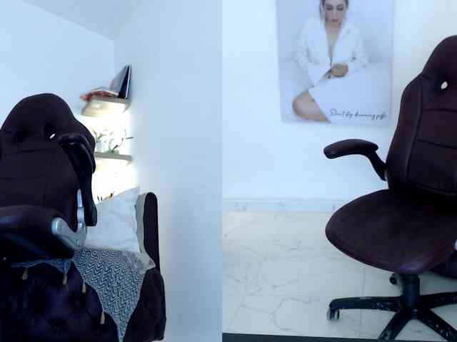 Miss-Diva1 webcam
