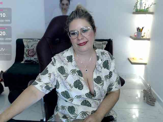 Miss-Diva1 webcam