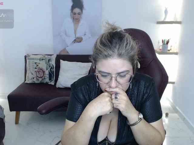 Miss-Diva1 webcam