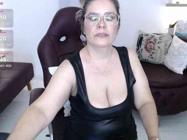 Miss-Diva1 webcam