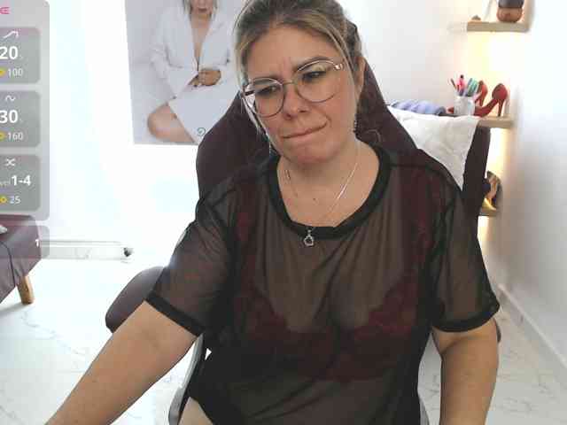 Miss-Diva1 webcam