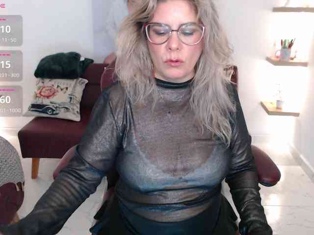 Miss-Diva1 webcam