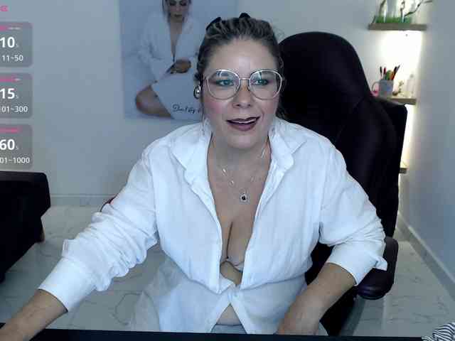Miss-Diva1 webcam