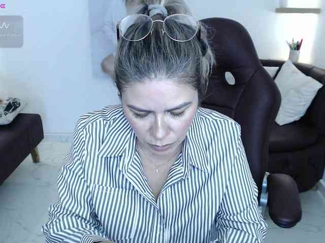 Miss-Diva1 webcam