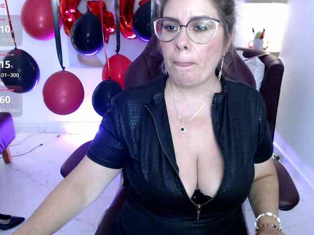 Miss-Diva1 webcam