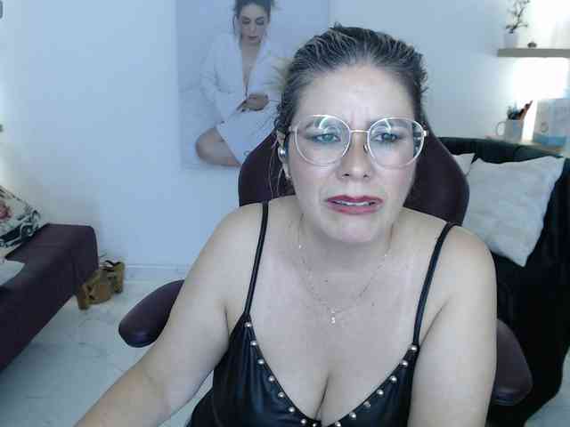 Miss-Diva1 webcam