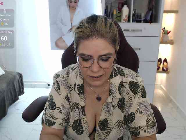 Miss-Diva1 webcam