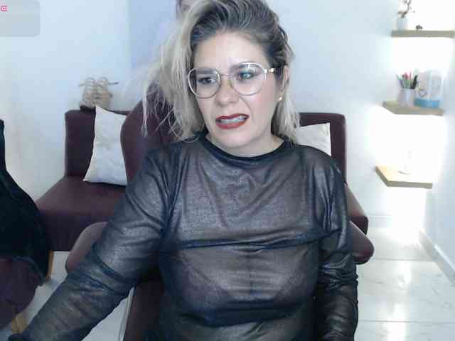 Miss-Diva1 webcam