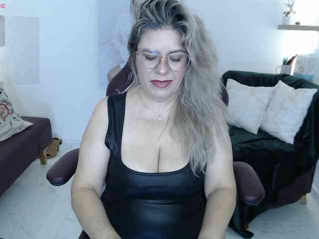 Miss-Diva1 webcam
