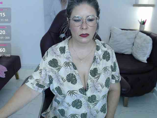 Miss-Diva1 webcam