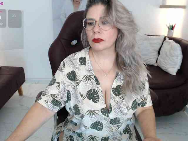 Miss-Diva1 webcam