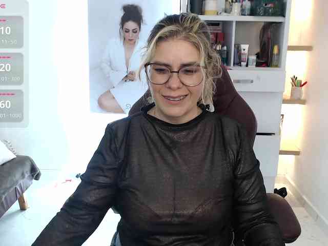 Miss-Diva1 webcam