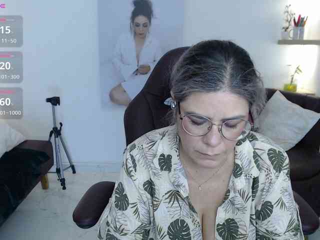 Miss-Diva1 webcam