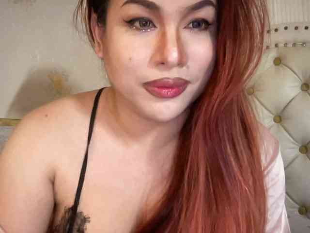 DeliciousIya03 Live Webcam on BongaCams