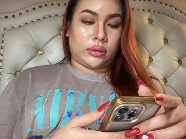DeliciousIya03 Live Webcam on BongaCams