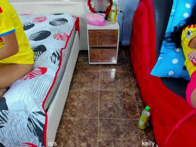 Threelicious- live cam on BongaCams