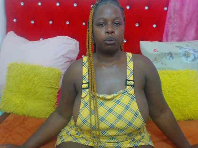 ItsLizzy webcam