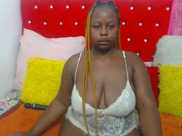 ItsLizzy webcam