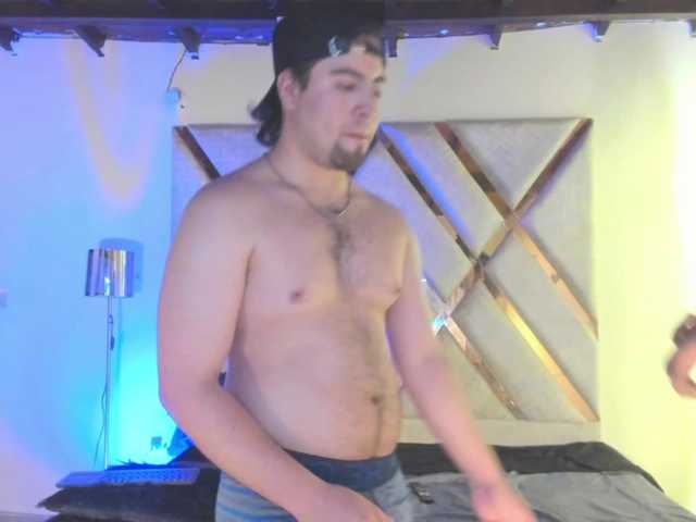 Barbieandtoy live webcam show