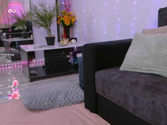 KimLuv live cam on BongaCams