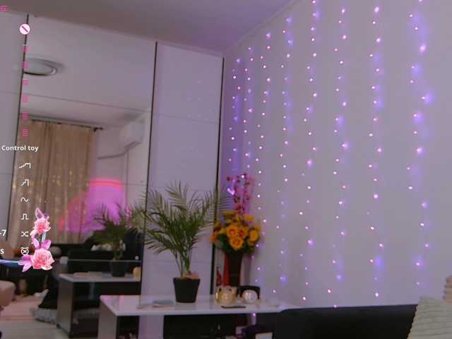 KimLuv live cam on BongaCams