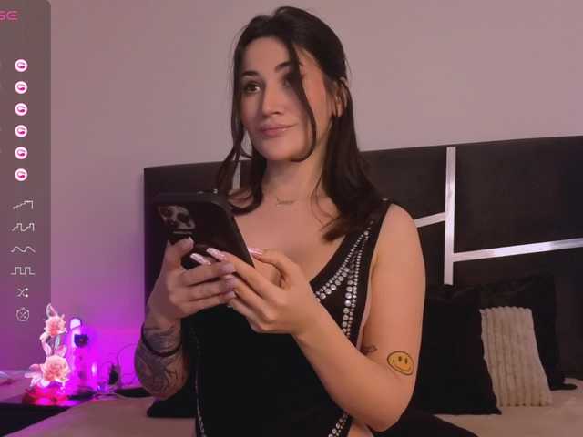 KimLuv's BongaCams show and profile