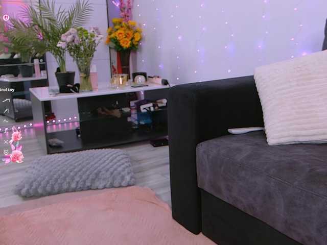 KimLuv live cam on BongaCams