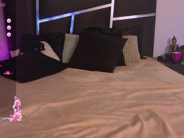 KimLuv's BongaCams show and profile