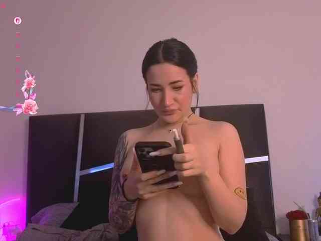 KimLuv webcam