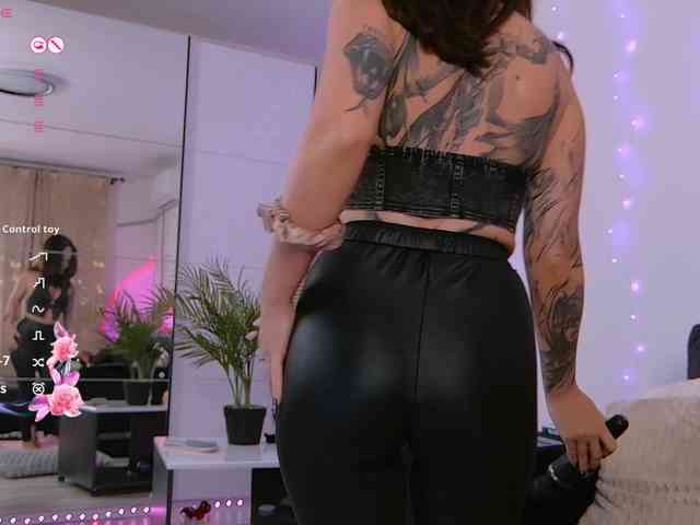 KimLuv webcam