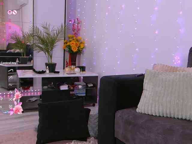 KimLuv Live Webcam on BongaCams