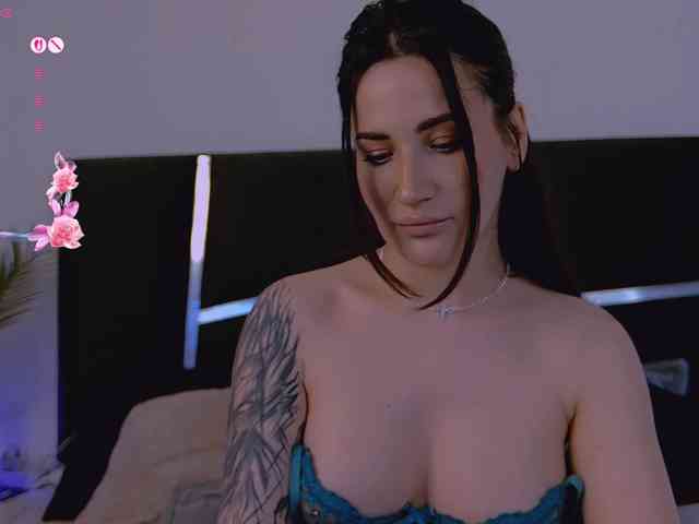 KimLuv webcam
