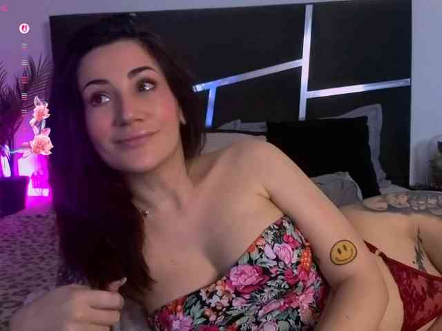 KimLuv webcam