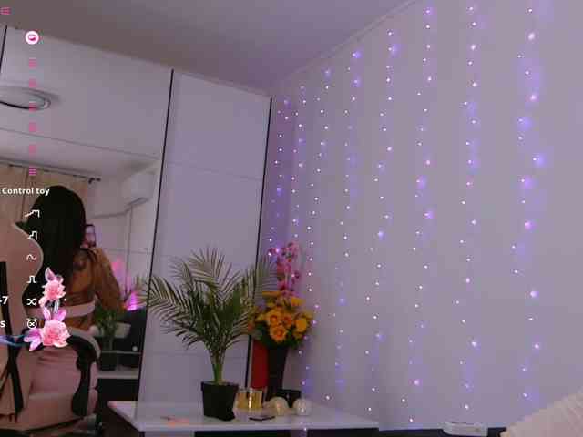 KimLuv webcam