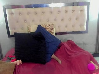 Evaa-white Porn Show
