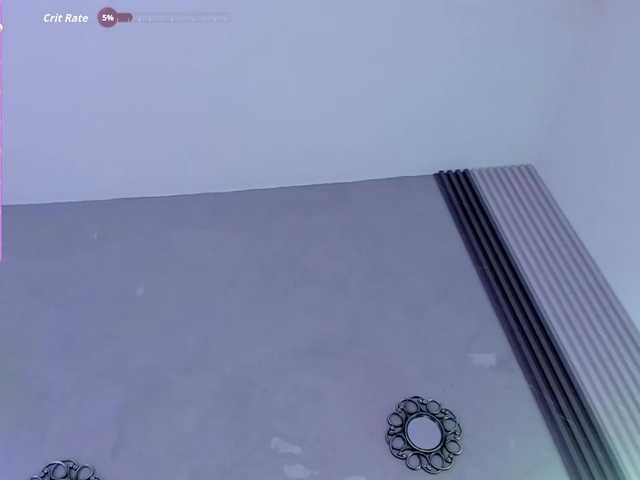 Evaa-white