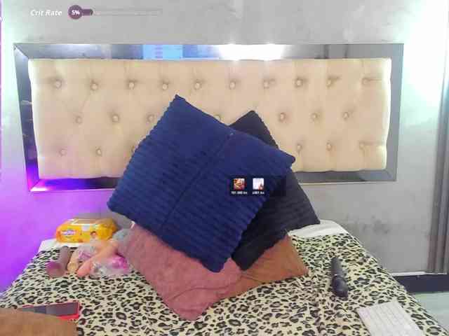 Evaa-white webcam