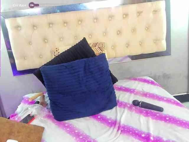 Evaa-white webcam
