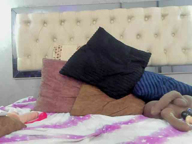 Evaa-white webcam