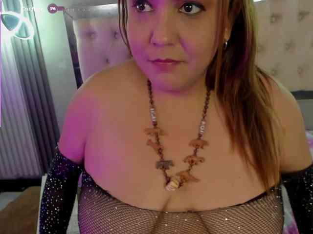 Evaa-white webcam