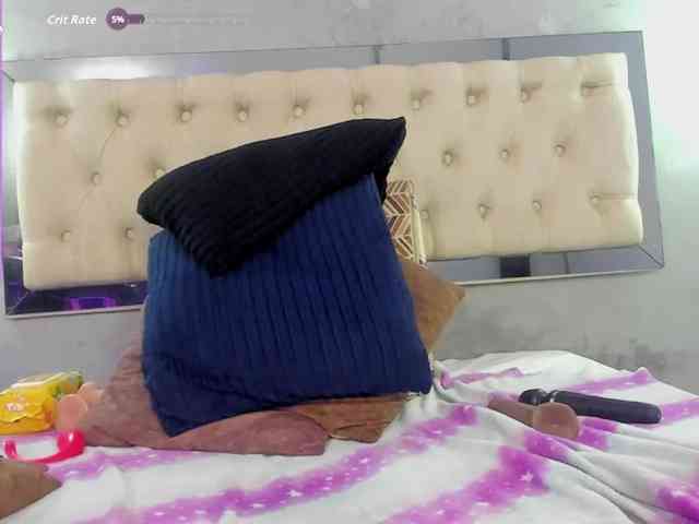 Evaa-white webcam