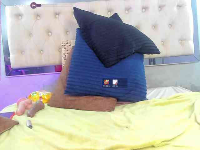 Evaa-white webcam