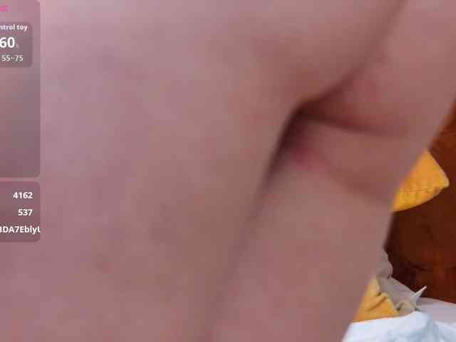 LuisaFaye webcam