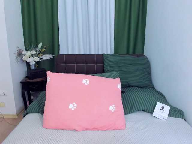 LaurenMorry's BongaCams show and profile