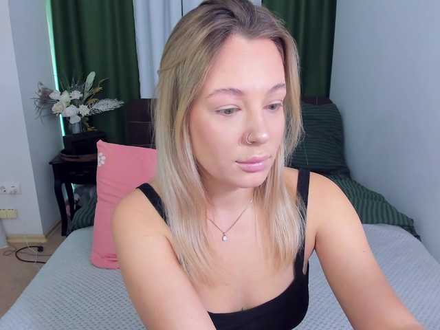 LaurenMorry's BongaCams show and profile