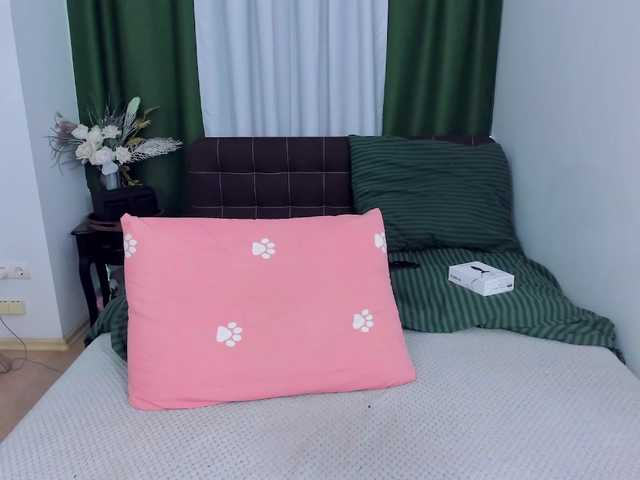 LaurenMorry's BongaCams show and profile