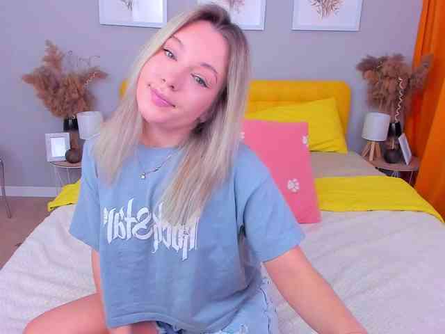 LaurenMorry webcam